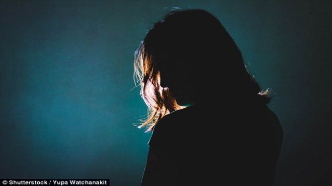 Gái mại dâm tiết lộ thực tế kinh hoàng của ngành công nghiệp tình dục