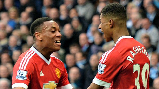 Mourinho tiết lộ điều bất ngờ với fan Man United trước trận gặp Benfica