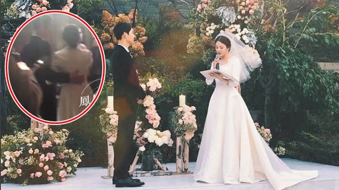 Song Hye Kyo 'quẩy' nhiệt tình trong bữa tiệc sau đám cưới với Song Joong Ki