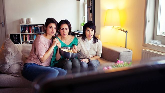 Muốn giảm cân mà không muốn ăn kiêng? Hãy xem phim kinh dị