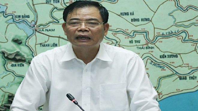 Di dời hơn 380.000 dân tránh bão số 12