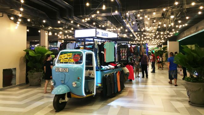 Bên trong 'chung cư ma' Thuận Kiều mới hồi sinh sau hơn 10 năm bỏ hoang