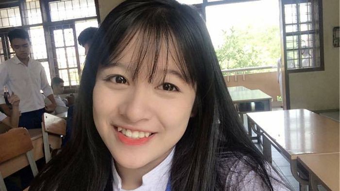 Cô gái 10X xinh đẹp khiến cư dân mạng phải ráo riết truy tìm facebook