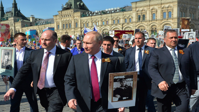 Đội đặc vụ quyền lực bảo vệ Tổng thống Putin trong mỗi chuyến công du