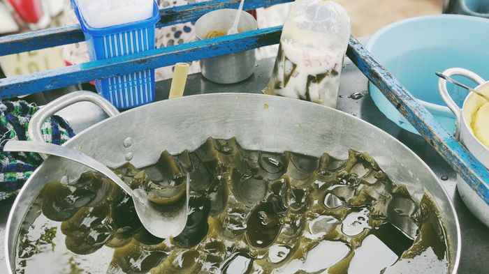 Không cần tìm đâu xa, món sâm nam mát lạnh này sẽ khiến bạn muốn trở về tuổi thơ ngay lập tức