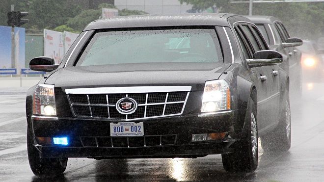 Cận cảnh 'quái thú' của Tổng thống Donald Trump lăn bánh trên đường phố Đà Nẵng