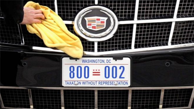 Biển số xe 'Quái thú' của Tổng thống Mỹ mang thông điệp gì?