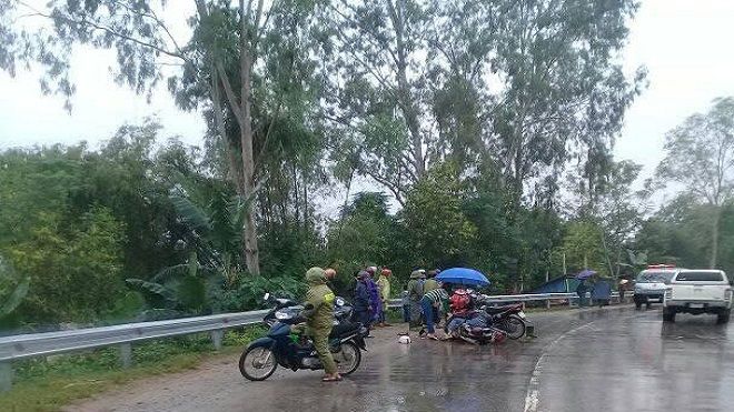 Hai xe máy va chạm kinh hoàng, 3 người tử vong thương tâm