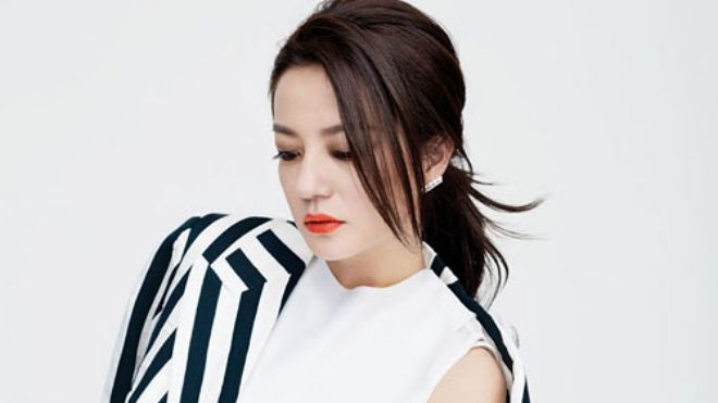 Thành lập công ty ma lừa đảo, vợ chồng Triệu Vy bị phạt 4 tỷ đồng, cấm 5 năm khỏi thị trường chứng khoán