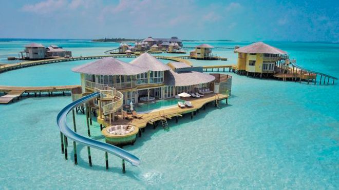 Có gì bên trong khu nghỉ dưỡng sang trọng nhất ở Maldives?