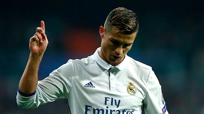 Ronaldo không ký hợp đồng mới, nhất quyết đòi rời Real Madrid