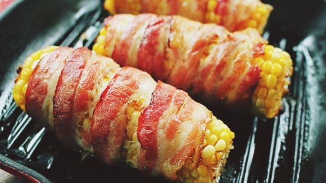 Món ngon mỗi ngày: Bắp cuộn thịt xông khói nướng