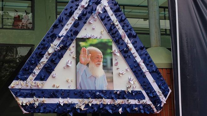 20/11 đầu tiên trường Lương Thế Vinh vắng bóng GS Văn Như Cương nhưng hình ảnh về thầy vẫn tràn ngập