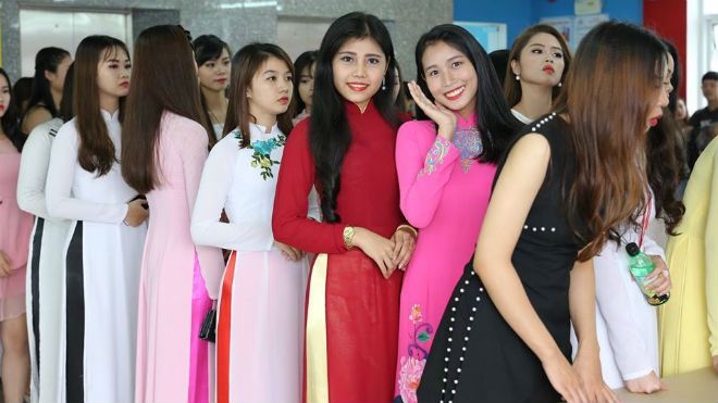 137 nữ sinh ghi danh vào Bán kết Hoa khôi sinh viên 2017