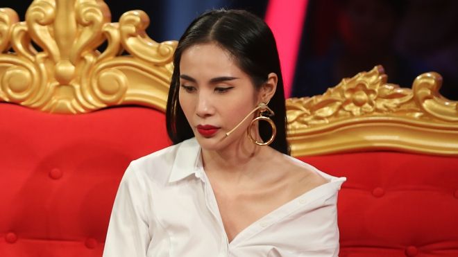 Thuỷ Tiên 'trách' Công Vinh: Tiền lương 100 triệu đồng mỗi tháng mà chẳng mua nổi cái nhà, cái xe