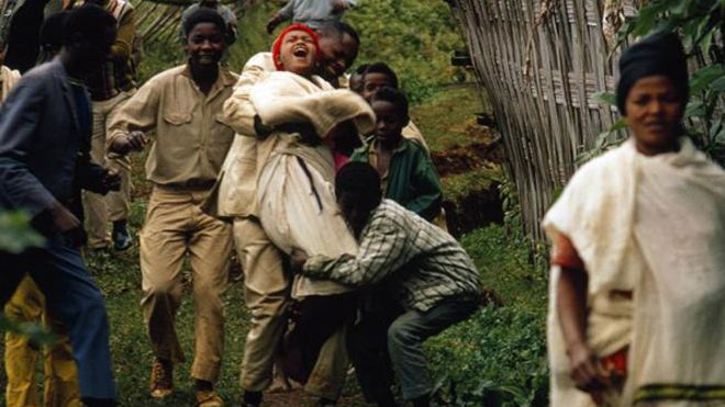 Tục cướp vợ giữa ban ngày: Tiếng thét kinh hoàng của cô gái giữa 'rừng' tiếng cười cợt nhả