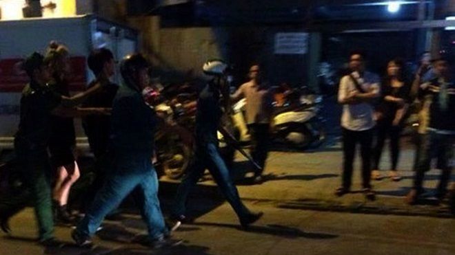 Người dân hoảng sợ nghe tiếng súng nổ sau trận ẩu đả giữa 2 nhóm thanh niên