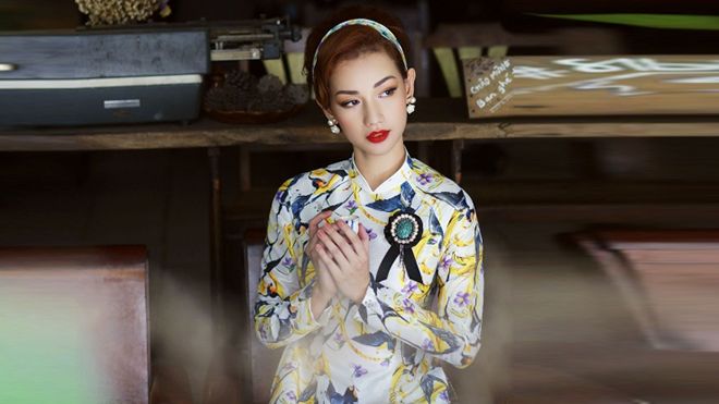 Lột bỏ vẻ gợi cảm thường thấy, Quỳnh Chi hoá thân làm 'Cô Ba Sài Gòn'