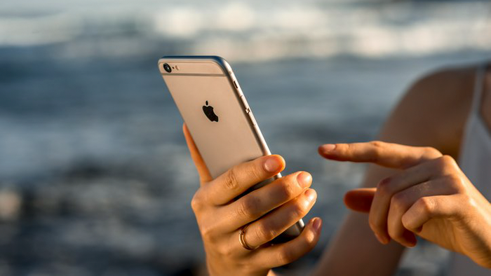 Muốn iPhone hoạt động tốt hơn, bạn làm ngay 4 thao tác này