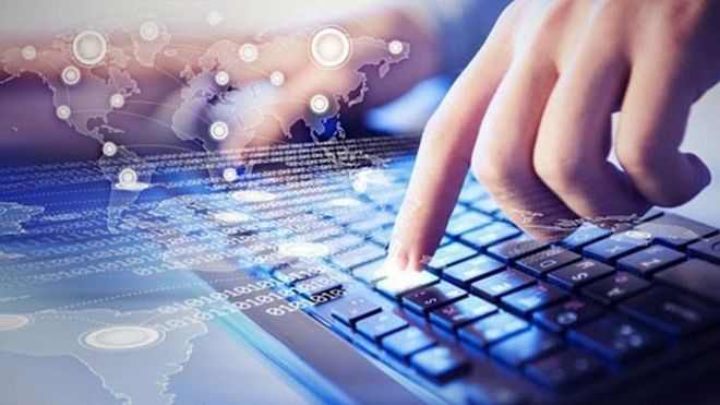 Cảm xúc đặc biệt của người chứng kiến cú nối internet lịch sử giữa Hà Nội và thế giới