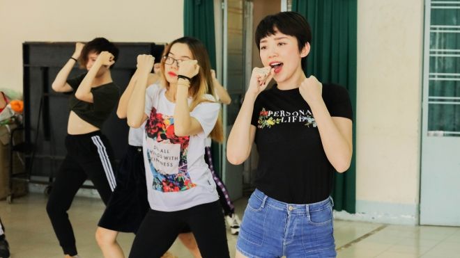 Tóc Tiên từ chối show diễn để tập luyện tiết mục do ekip Hàn dàn dựng cho MAMA