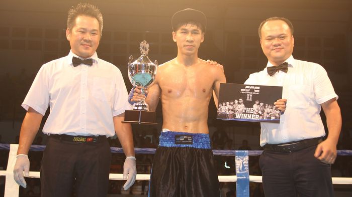 'Người hùng' Trần Văn Thảo từng đánh nhà vô địch thế giới đến trật khớp vai