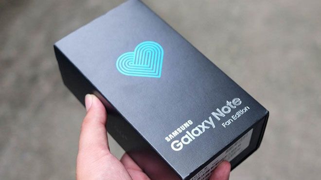 Samsung Galaxy Note FE chính thức lên kệ tại Việt Nam: Giá 13,99 triệu đồng, màu xanh 'hot' hơn