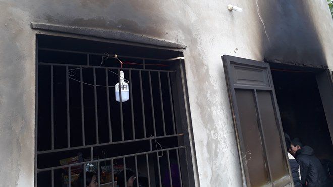 Bé trai 4 tuổi chết cháy trong căn nhà khóa kín cửa