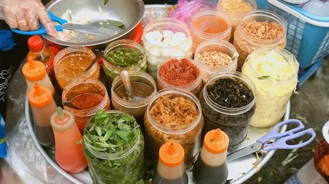 Những món bánh tráng lừng danh không nơi nào ngon bằng Sài Gòn