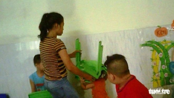Bắt giam chủ cơ sở mẫu giáo tư thục bạo hành, cầm dao doạ trẻ em ở Sài Gòn