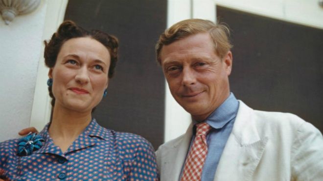 Nhà vua Anh từng từ bỏ ngai vàng để cưới cô gái Mỹ