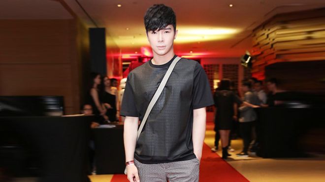 Nathan Lee diện set đồ như 'học sinh đến trường' 8 tỷ đồng đi sự kiện