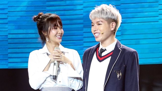 Đức Phúc 'hạ gục' thánh nữ bolero Jang Mi bằng hit 'Ánh nắng của anh'