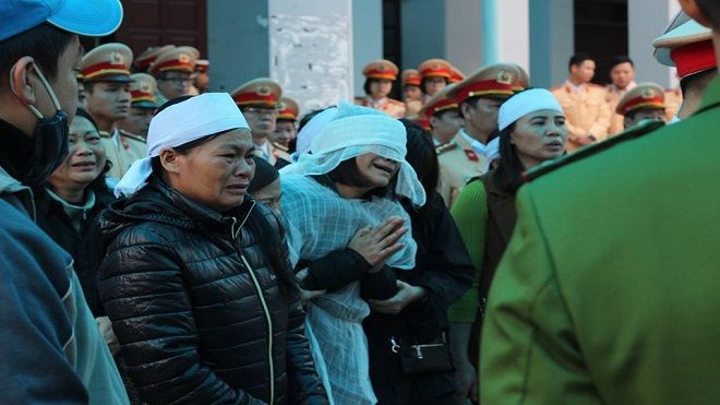 Lễ tang Trung tá CSGT bị xe máy tông tử vong: Đau đớn 'người tóc bạc tiễn kẻ đầu xanh'