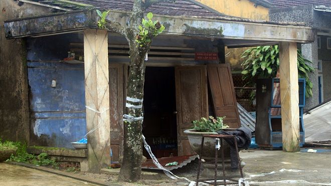 Hoảng hồn phát hiện cụ bà 85 tuổi chết trong tư thế treo cổ ở căn nhà hoang