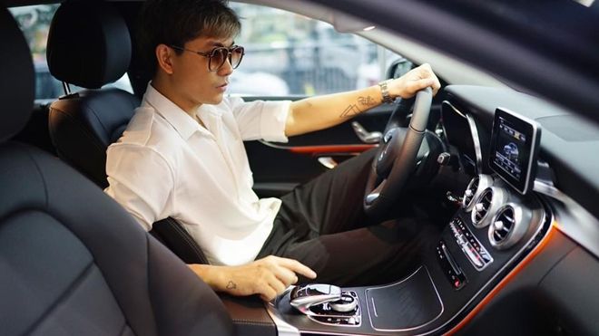 Giữa 'bão' ảnh nhạy cảm của Trương Quỳnh Anh và Bình Minh, Tim vẫn bình thản tậu xe tiền tỷ