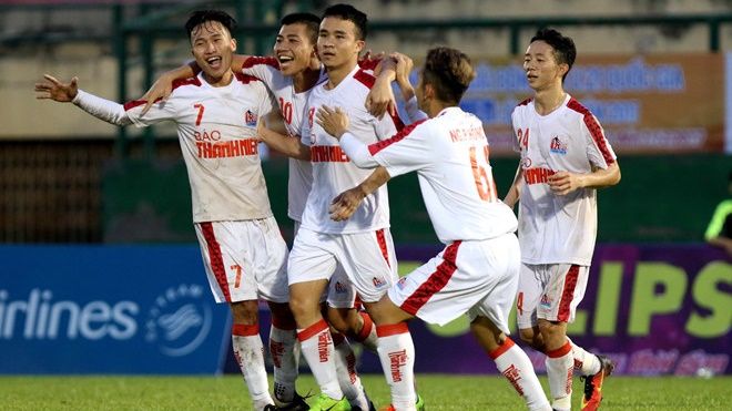 'Dựng xe buýt nhiều tầng' thành công, HAGL tái ngộ Viettel ở chung kết