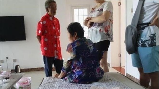 Thấy mẹ bị bà nội mắng chửi, con gái viết thư gửi bố: 'Con sẽ bảo vệ mẹ theo cách mà bố bênh bà'