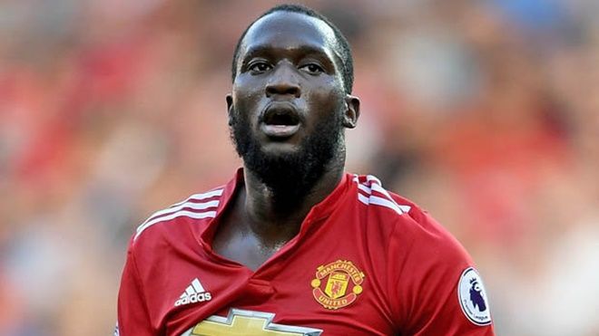 Lukaku hóa 'tội đồ' giúp Man City thắng trận derby và lập kỷ lục khó tin