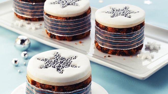 Loại kẹo lấp lánh ánh bạc vẫn hay dùng trang trí Giáng Sinh bị cho là có độc!