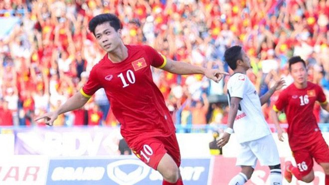 Phá lưới Thái Lan, Công Phượng là cầu thủ ghi bàn nhiều nhất Việt Nam năm 2017