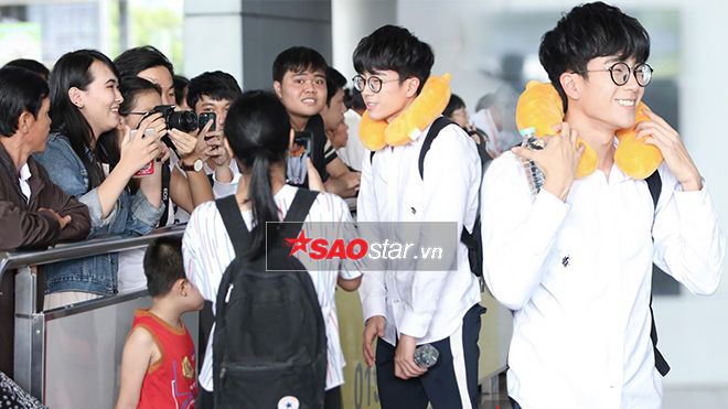 Cận cảnh vẻ đẹp ‘vô thực’ của Nonkul (Bank trong Bad Genius) tại sân bay Tân Sơn Nhất