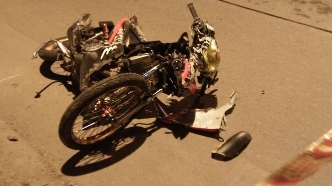 Hốt hoảng phát hiện hai thanh niên tử vong bất thường bên xe máy exciter