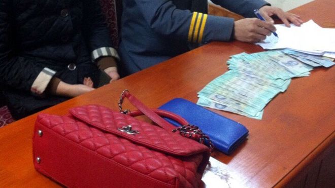 Nhân viên đường sắt trả lại 40 triệu đồng khách bỏ quên