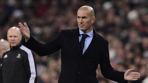 Zidane: 'Kể cả thua El Clasico, Real Madrid vẫn không đầu hàng'
