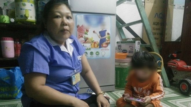 Bé gái 4 tuổi bị bạo hành ở Mầm Xanh tiếp tục có dấu hiệu bị đánh đập ở cơ sở giữ trẻ mới