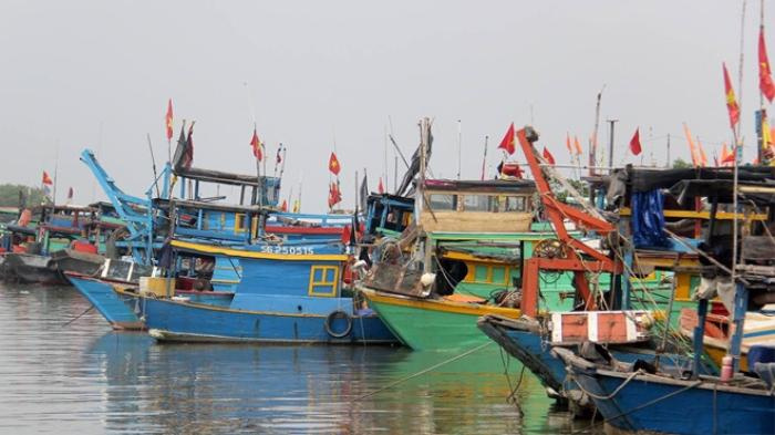 Ứng phó bão Tembin, cả nước di dời hơn 1 triệu dân, nhiều địa phương ban hành lệnh 'cấm biển'