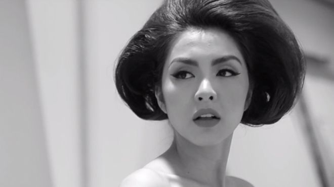 Dàn mỹ nhân hàng đầu Vbiz chụp ảnh kỷ niệm 10 năm làm nghề của Đỗ Mạnh Cường