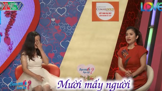 Cô giáo xinh đẹp lập kỷ lục khi đưa 'mười mấy' người thân và đồng nghiệp đến trường quay