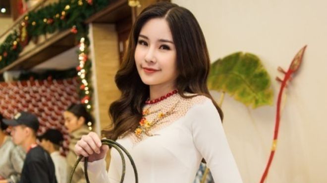 Thực hư chuyện Hoa hậu Đại dương 2017 đấu giá áo dài 700 triệu rồi 'lật kèo' không lấy